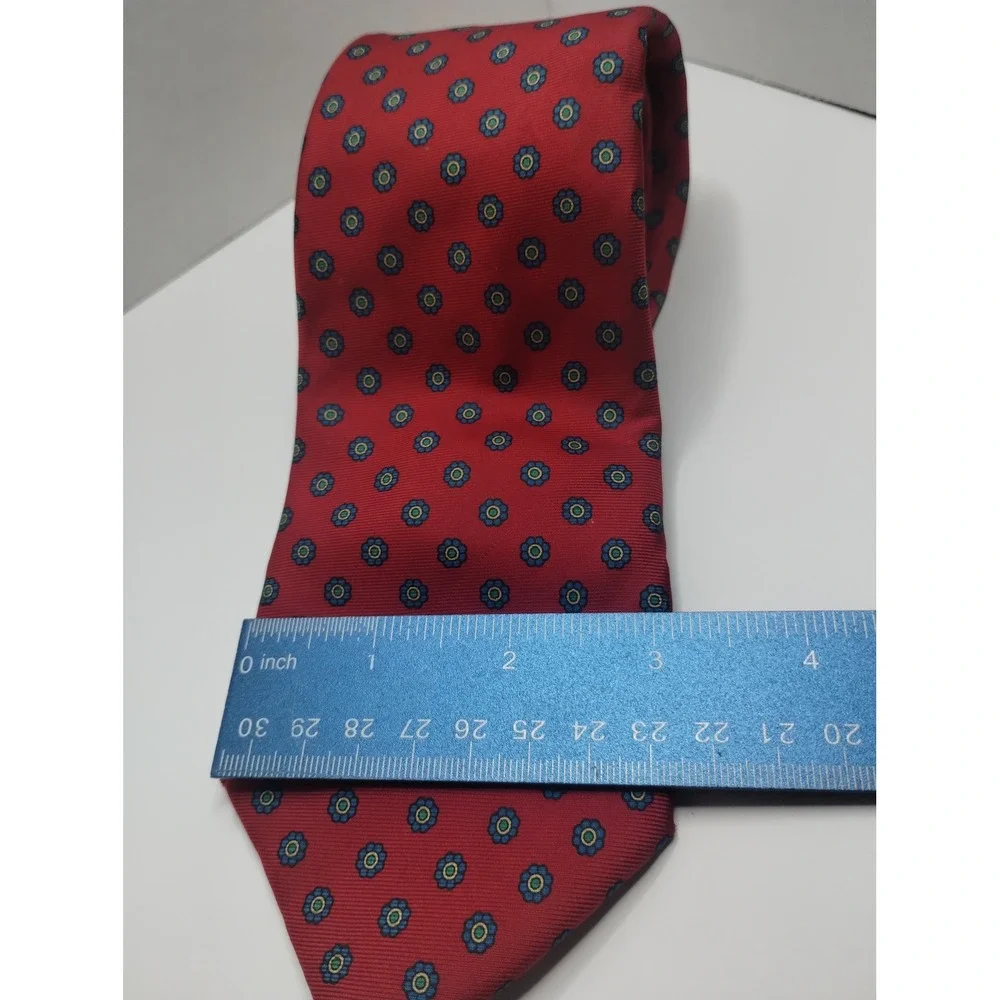 Lands End Mens Silk Tie Red Floral Medallion Classic Width Made in USA Vintage‎